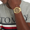 Tommy Hilfiger Horloge Roloi Batarias me Xruso Metalliko Brasele 1792090
